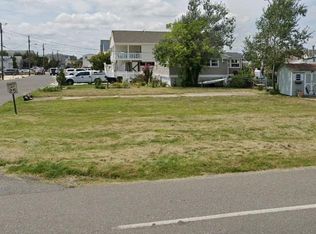 606 S Green St, Tuckerton, NJ 08087