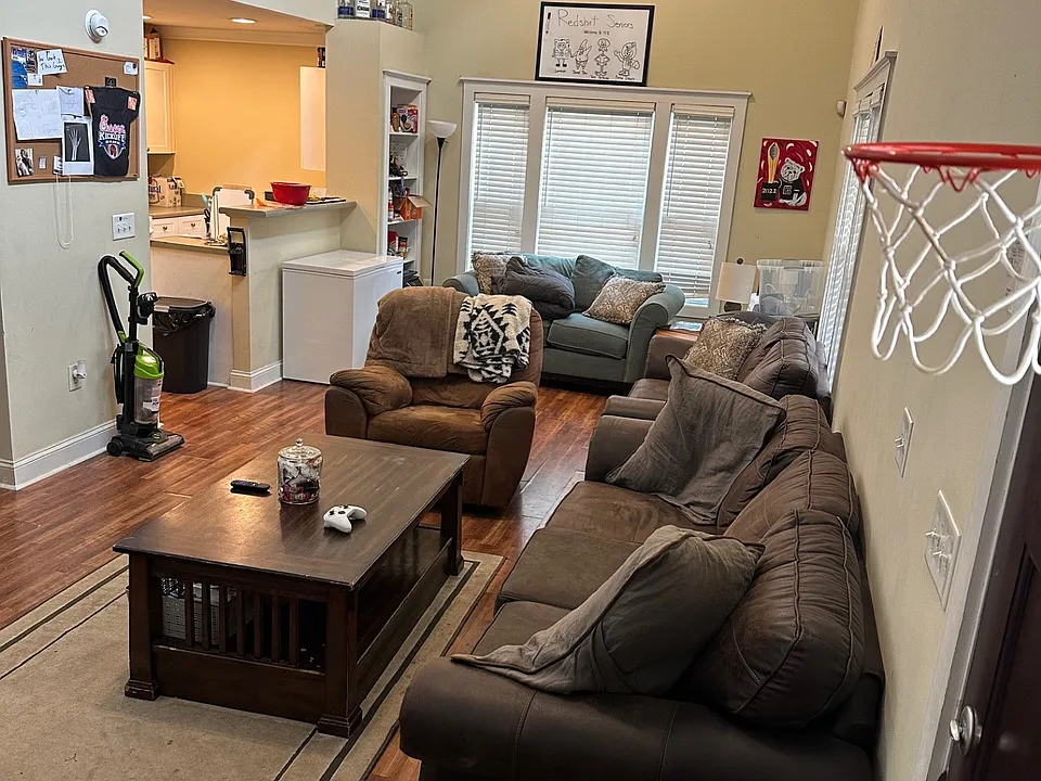 490 Barnett Shoals Rd #418