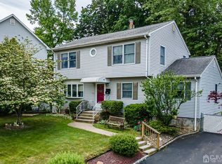 43 Victory Pl, East Brunswick, NJ 08816