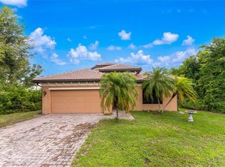 282 Albatross Rd #18, Rotonda West, FL 33947