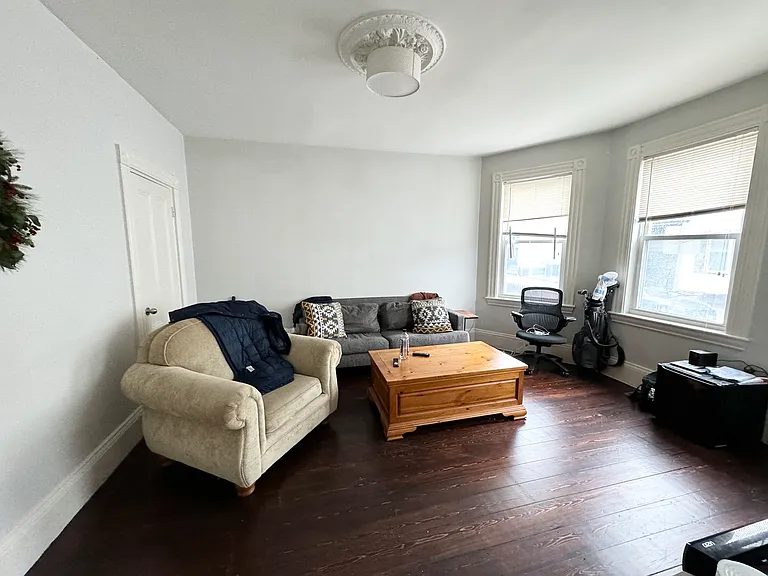 32 Rawson St #1 — Photo 8