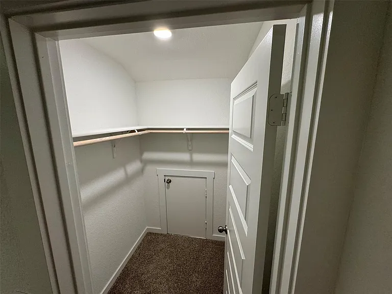 204 James River Dr — Photo 30