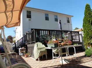 317 Manhattan St, Staten Island, NY 10307