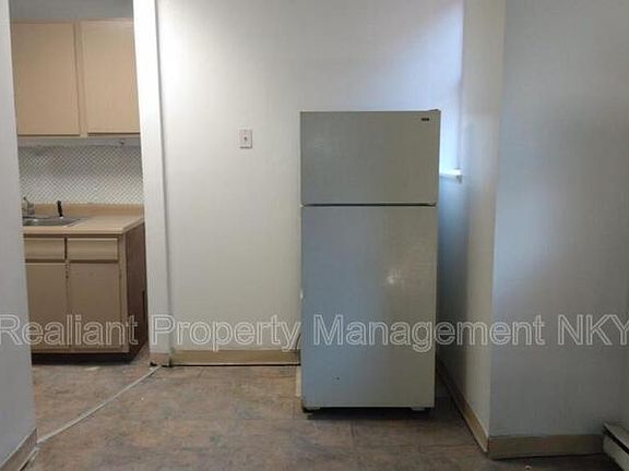 2nd image of 431 Greenup St Unit 5