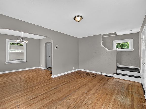 4th image of 2205 Crane Ave