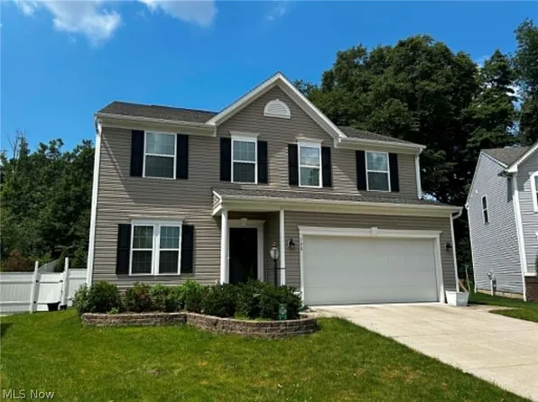 132 Westwood Cir, Tallmadge, OH 44278