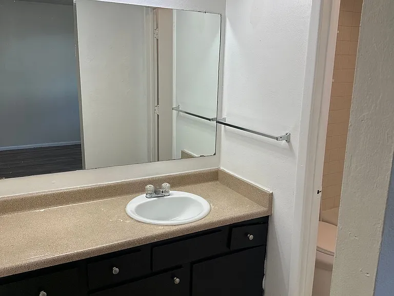 Updated 1 and 2 Bedroom Apartments — Photo 6