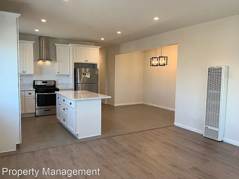 4525 Rosewood Ave #2 — Photo 10