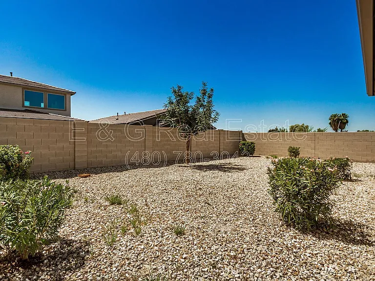 9027 W Missouri Ave — Photo 23
