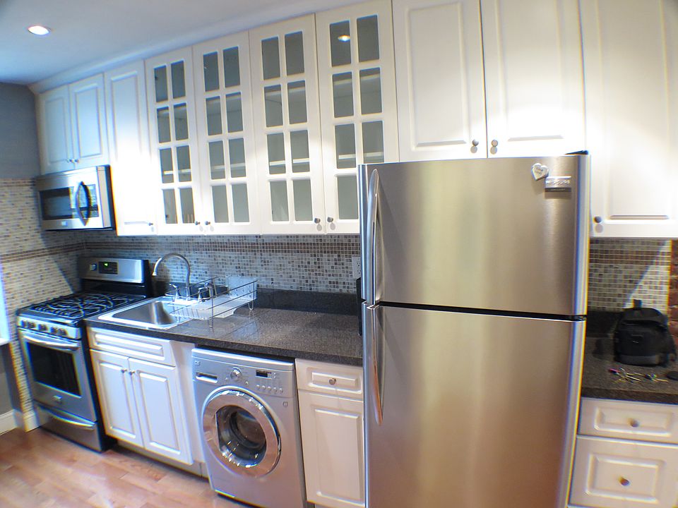 1st image of 401 E 79th St APT 4S