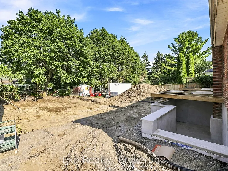 372 Major St #A — Photo 30