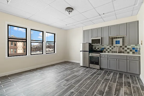 Rented by Corcoran | media 2