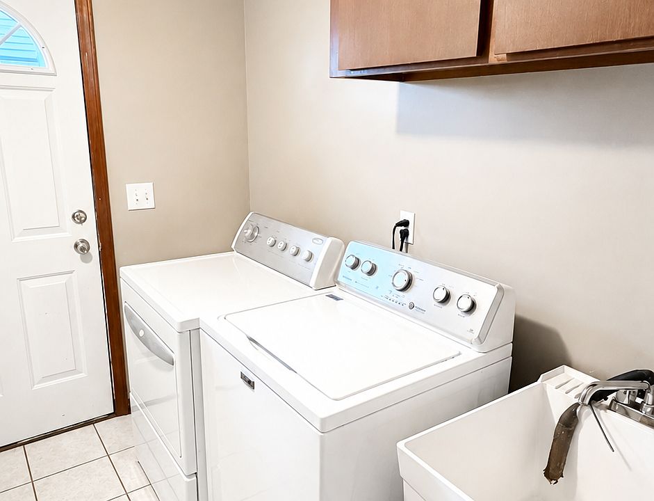 8474 Dixie Hwy, photo 9