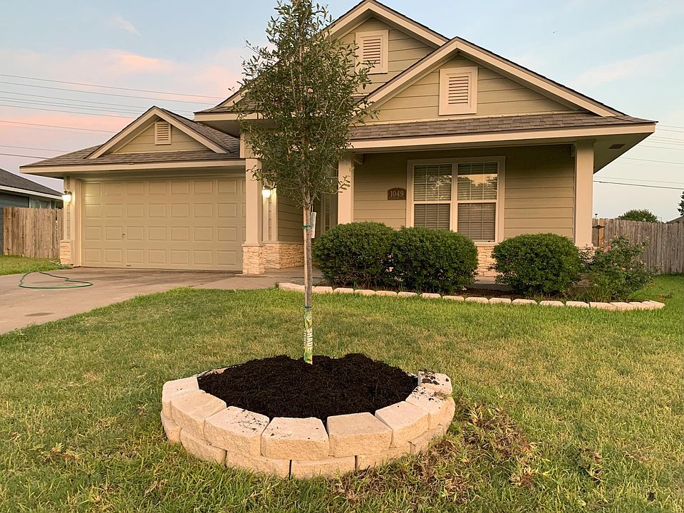 1st image of 1049 Windmeadows Dr
