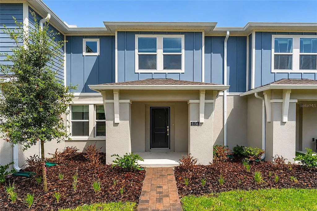 3 bed, 2.5 bath, 1823 sqft, $2,150 — Photo 1