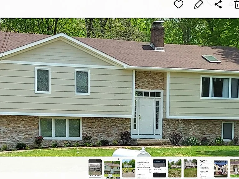 63 Deerfield Dr — Photo 2