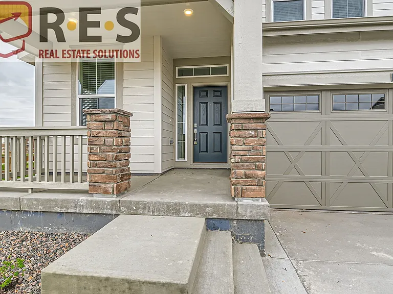4858 Astor Pl — Photo 3