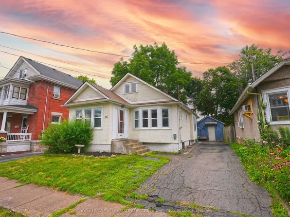 26 Avenue Pl, Welland, ON L3B 4B1