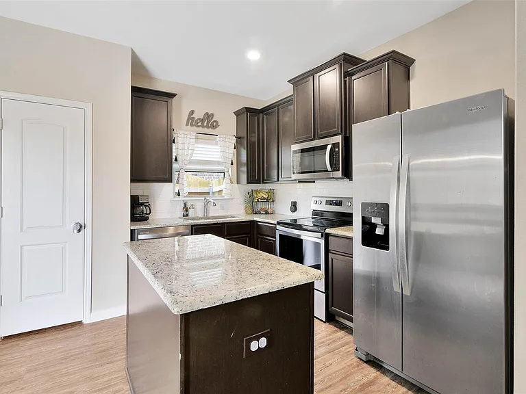 3004 Parker Rd — Photo 3