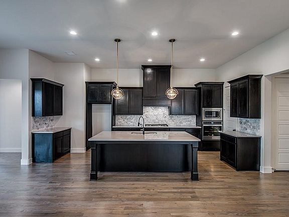 5th image of 4533 Tall Knight Ln
