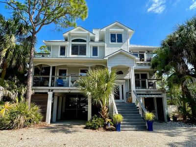 1905 Smugglers Cove Rd, Eastpoint, FL, 32328