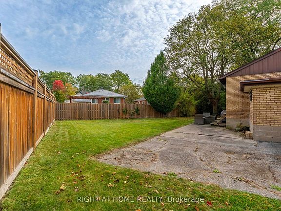 4th image of 9 Appledale Rd