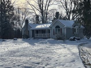 11592 Taylor Wells Rd, Chardon, OH 44024