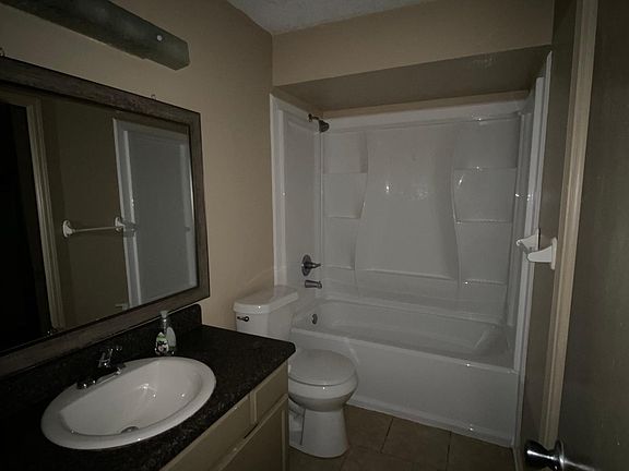 4th image of 4519 Columbus Cir APT 1