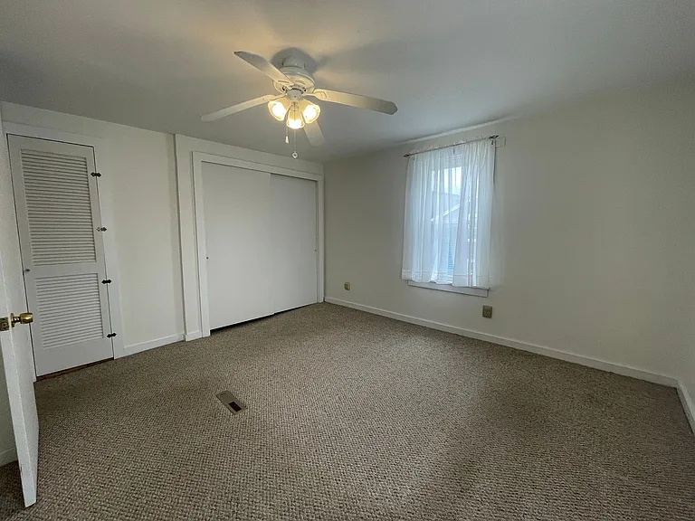 67 Carson Ave — Photo 15