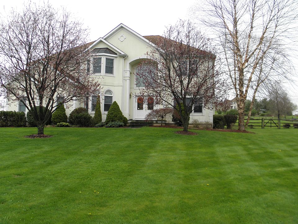 1st image of 6 Vista Ln