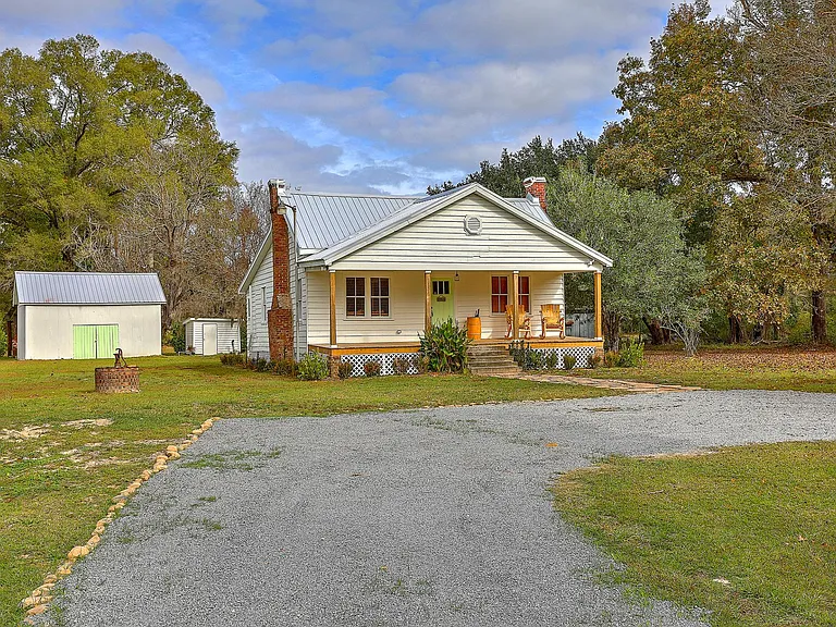 292 Greyback Rd — Photo 4