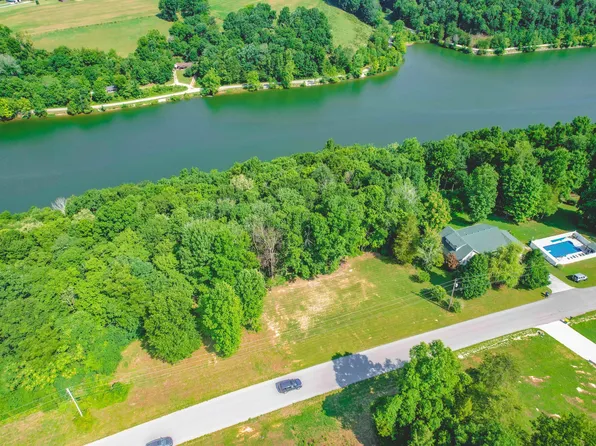 169 Gold Dust Dr, Mount Vernon, KY 40456