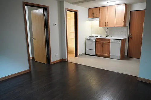 22 N Hancock St #105 Photo 1