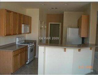 2nd image of 4936 Gingerlyn St