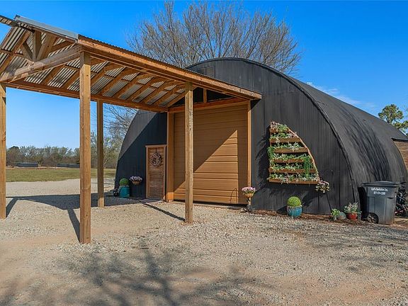 3rd image of 37321 Lake Rd