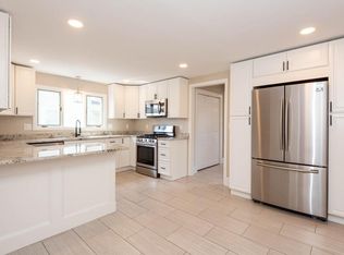 153 Lynnfield St, Peabody, MA 01960