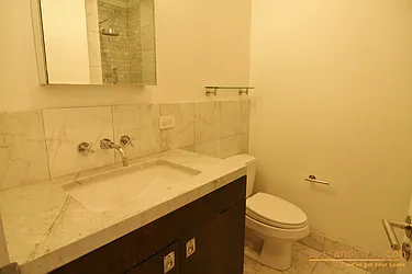 Rented by aptsandlofts.com