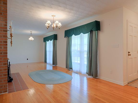4th image of 5921 Jewell Ave