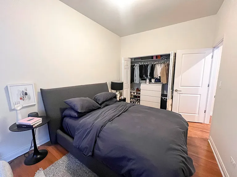 710-16 W Buckingham Pl — Photo 12