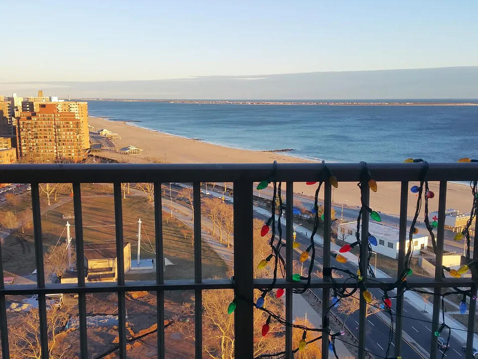 514 Surf Ave #20