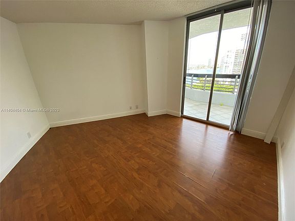 5th image of 3400 NE 192nd St APT 1604