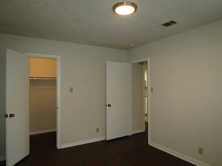 8325 Fathom Cir — Photo 24