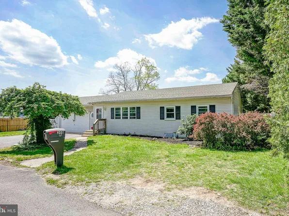 308B Collins Ln, Maple Shade, NJ 08052