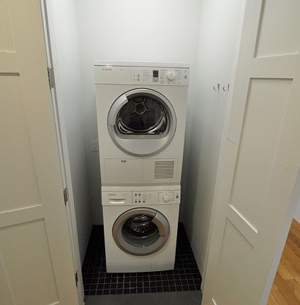 4th image of 527 Lincoln Ave #702