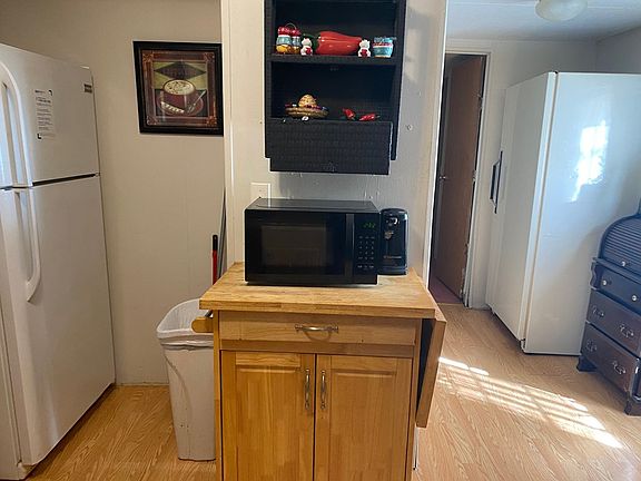 3rd image of 322 Deerwood Run