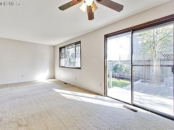 5th image of 2752 SE Cypress St