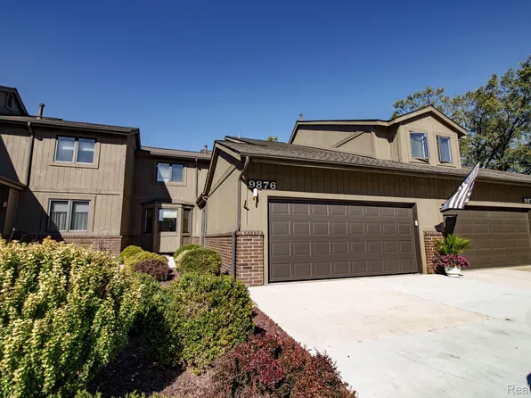 9876 Hawthorne Glen Dr, Grosse Ile, MI 48138