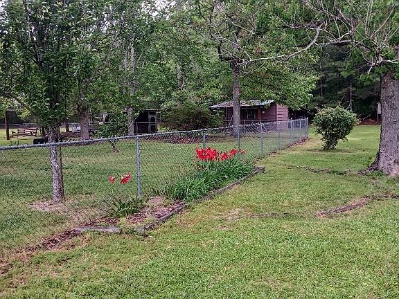 3rd image of 46235 Jenkins Rd #2