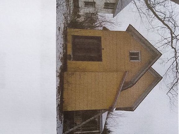 3rd image of 401 S East St