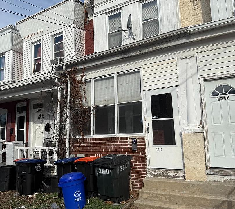 1st image of 2610 W 7th St